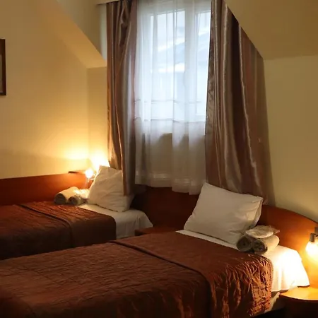 Hotel Palitra 3*