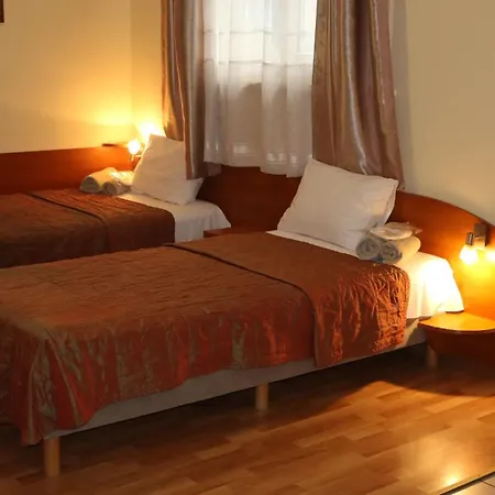 Palitra 3* Varna