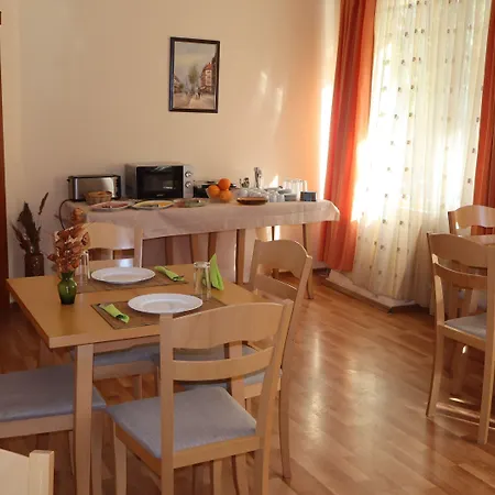 Hotel семеен Palitra 3*