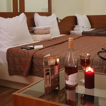 Hotel семеен Palitra 3*