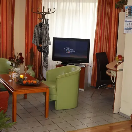 семеен Palitra Hotel 3*