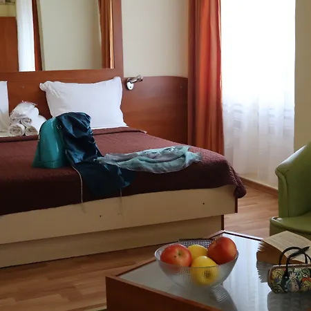 семеен Palitra Hotel Varna